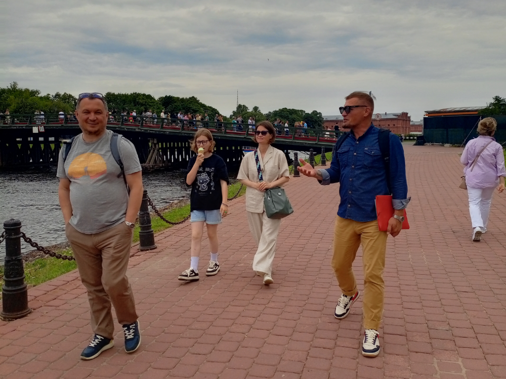 Гид в работе. Заячий остров. Санкт-Петербург