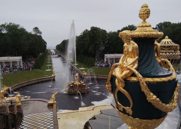Путешествие в Петергоф