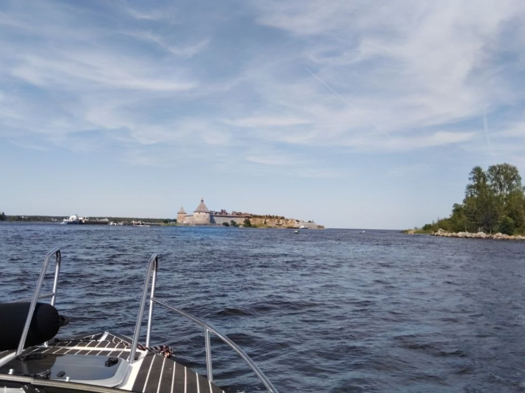 По Неве до Шлюшина