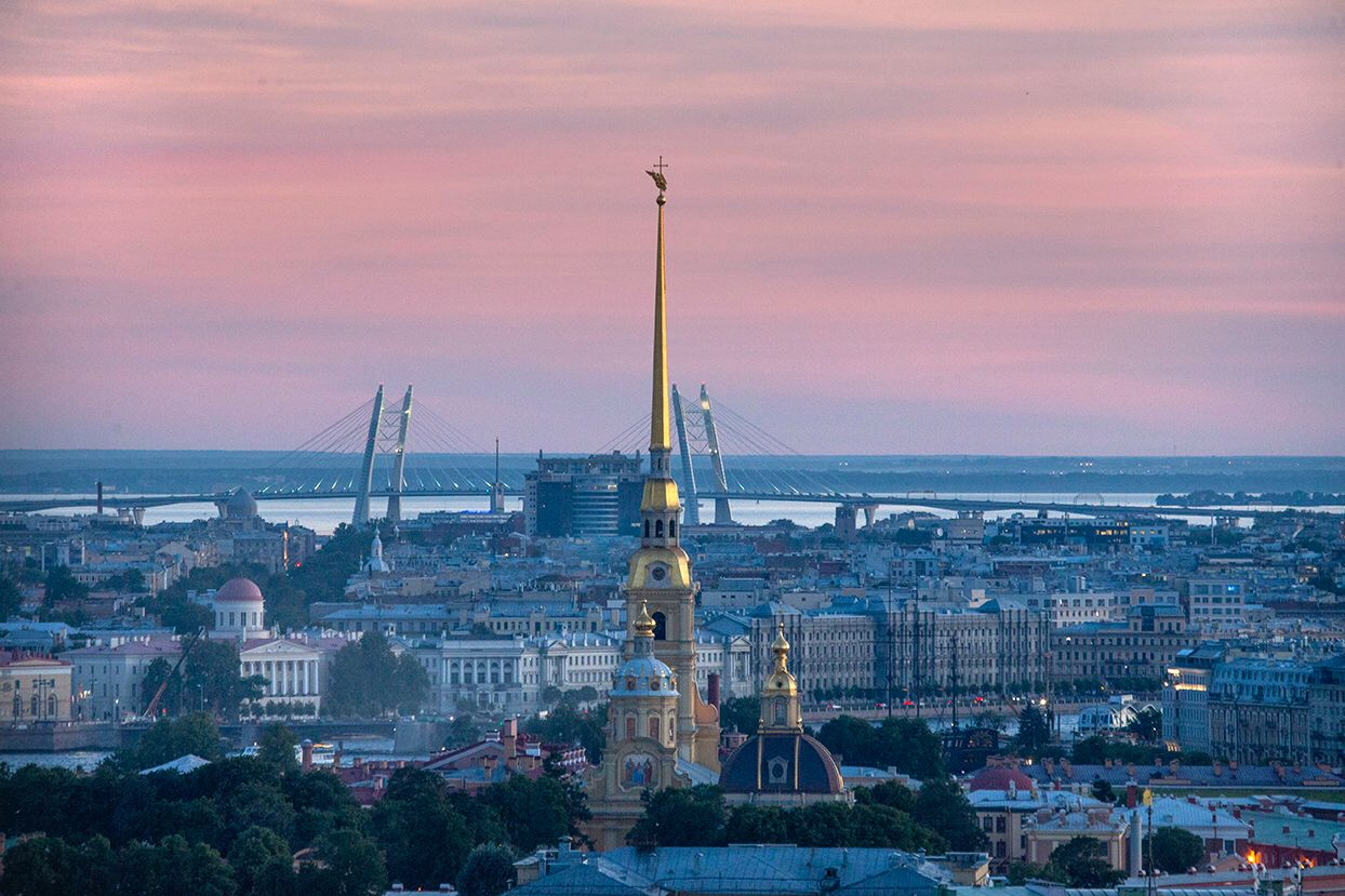 Знакомьтесь-Петербург