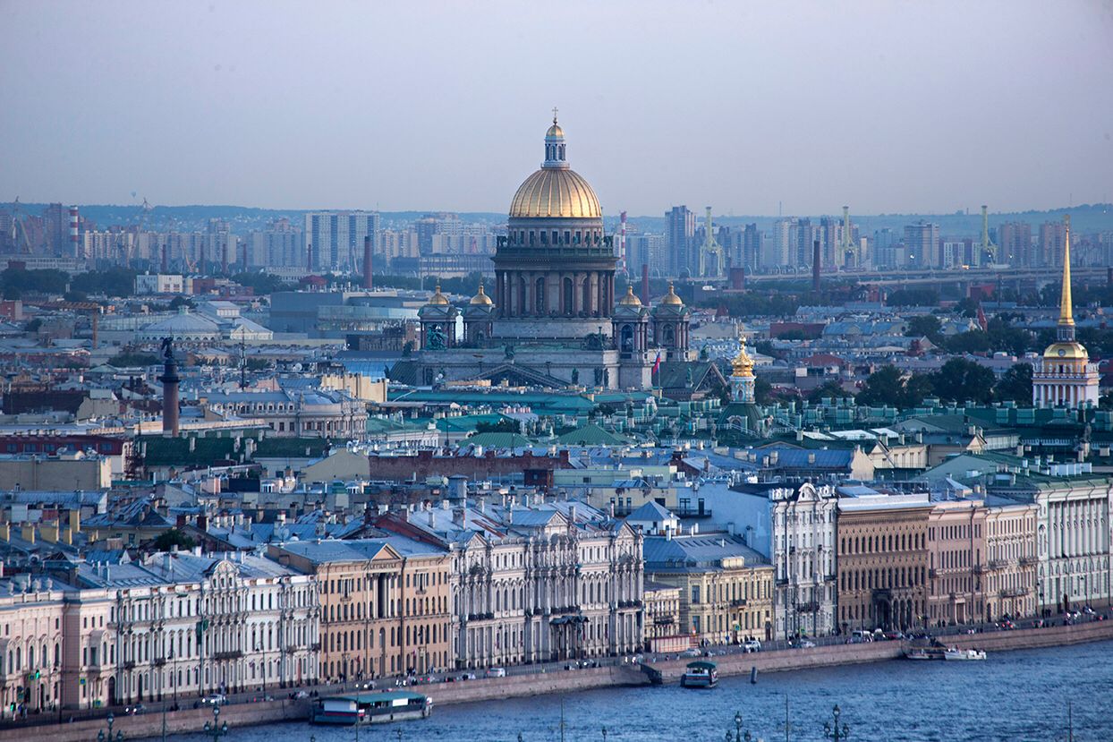 Знакомьтесь-Петербург